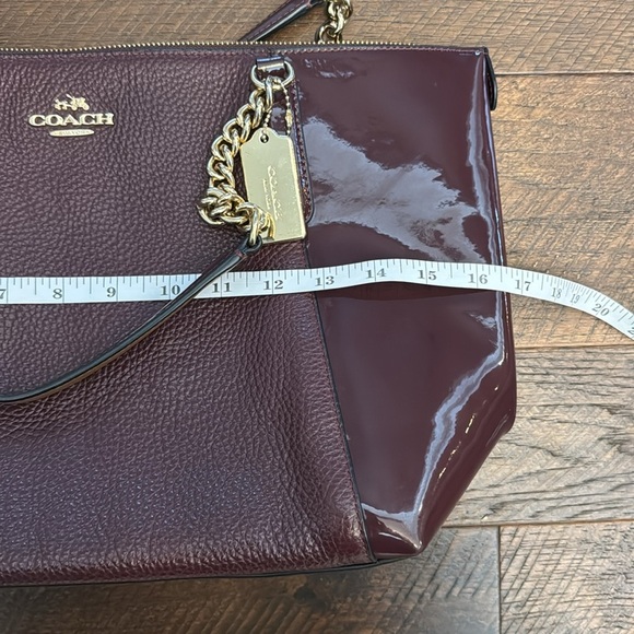 Vintage Coach AVA CHAIN TOTE IN purple SIGNATURE LEATHER - Picture 10 of 11